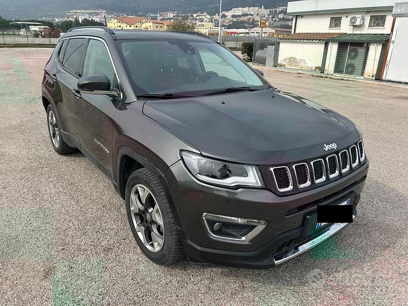 Usata Jeep Compass Limited 120 CV (88 kW) 2018 Grigio SUV