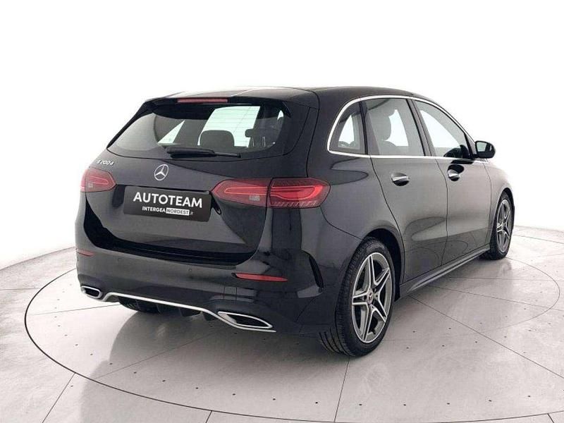 Usata Mercedes B200 AMG Line Premium 150 CV (110 kW) 2024 Nero Monovolume