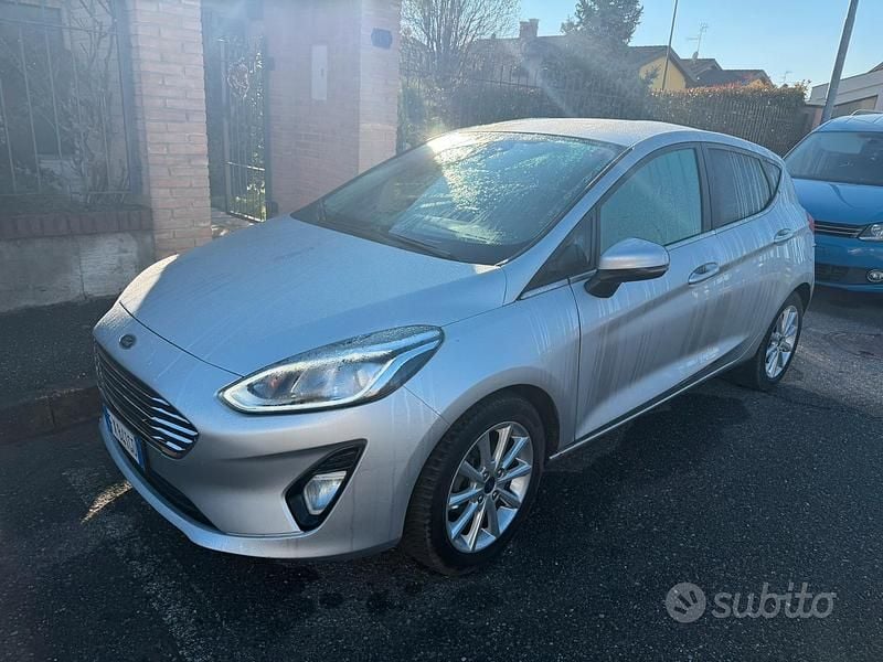 Usata 2019 Ford Fiesta Titanium Tre volumi | 8900 € (Super prezzo) - Immagine 1/4