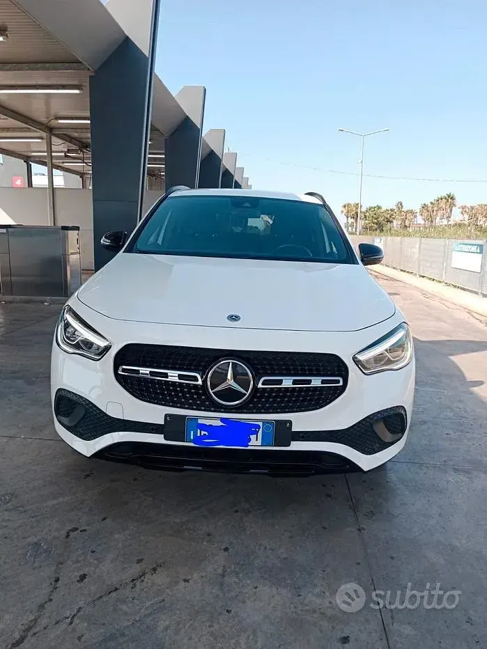 Usata Mercedes GLA200 163 CV (119 kW) 2020 SUV