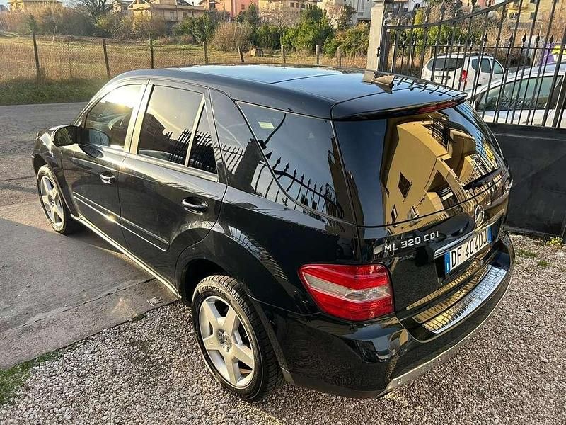 Usata Mercedes ML320 224 CV (164 kW) 2007 SUV