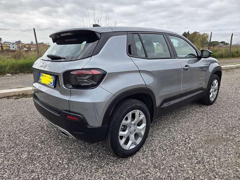 Begagnad Jeep Avenger Altitude 101 HK (74 kW) 2025 SUV