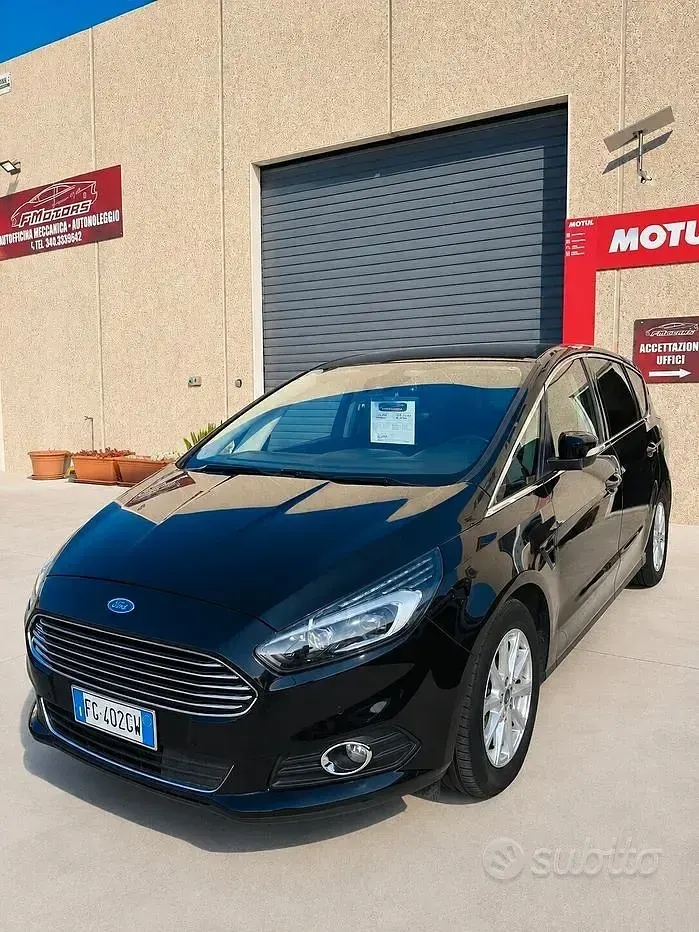 Usata Ford S-MAX S 179 CV (131 kW) 2016 Nero Monovolume