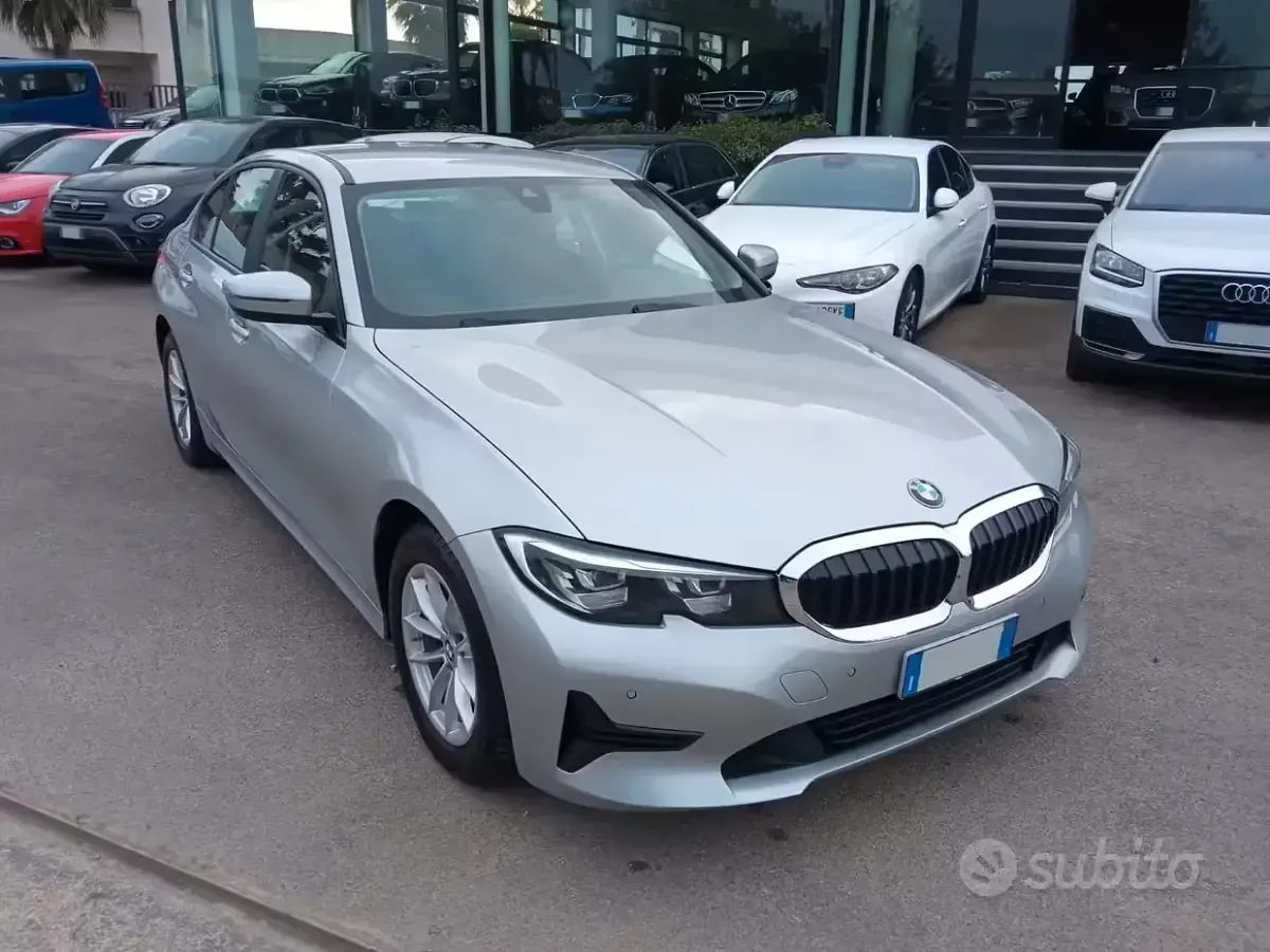 Usata BMW 320 Advantage 190 CV (139 kW) 2019 Grigio Berlina