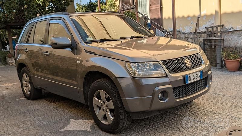 Grigio Usata 2005 Suzuki Grand Vitara Station wagon | 13.500 € - Immagine 1/4