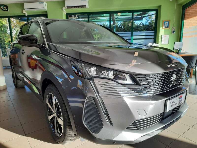 Grigio Nuova 2025 Peugeot 5008 GTi Monovolume | 37.900 € (Cara) - Immagine 1/2