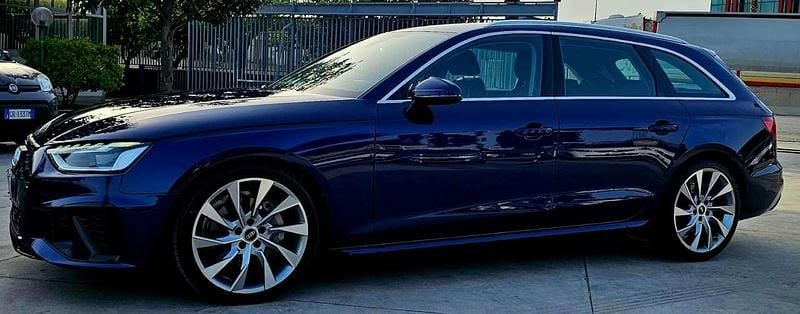 Usata Audi A4 S-Line 204 CV (150 kW) 2022 Blu/azzurro Station wagon