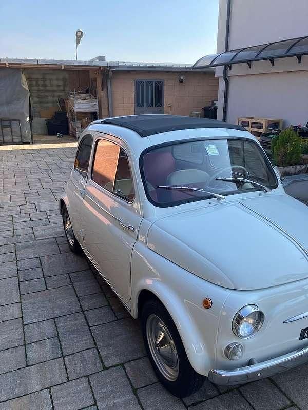 Usata Fiat 500 19 CV (13 kW) 1964 Utilitaria