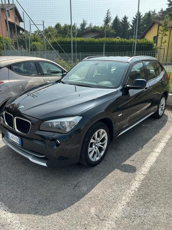 Usata BMW X1 143 CV (105 kW) 2011 Nero SUV