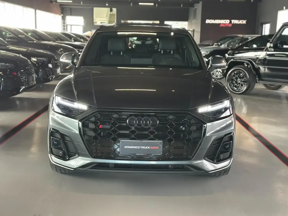 Usata Audi SQ5 Sportback Design 346 CV (254 kW) 2021 Grigio SUV