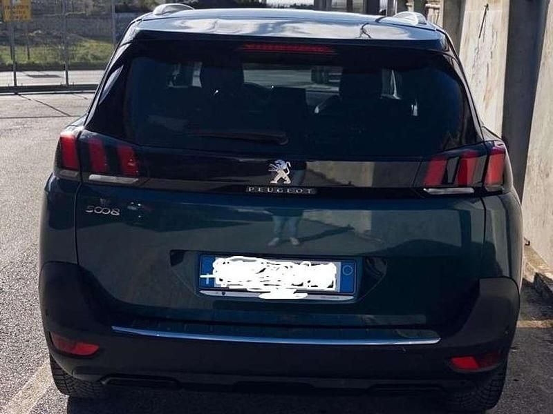 Usata Peugeot 5008 Allure 131 CV (96 kW) 2020 Blu/azzurro SUV