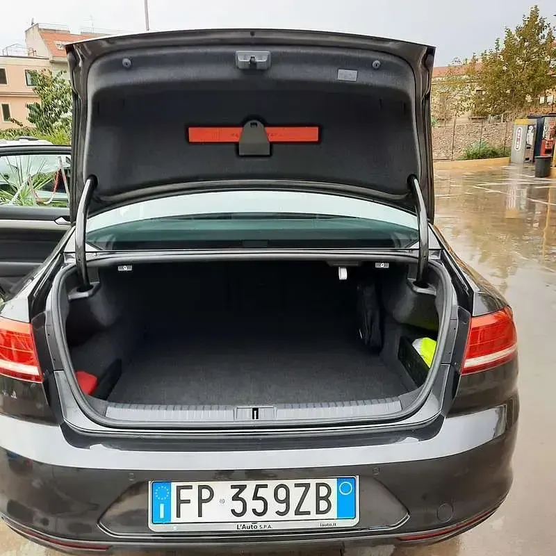 Usata VW Passat Comfortline 120 CV (88 kW) 2019 Berlina