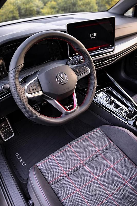 Nuova VW Golf VIII GTI 2025 Grigio Berlina