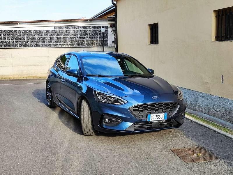 Usata Ford Focus ST-Line 125 CV (91 kW) 2021 Blu Berlina