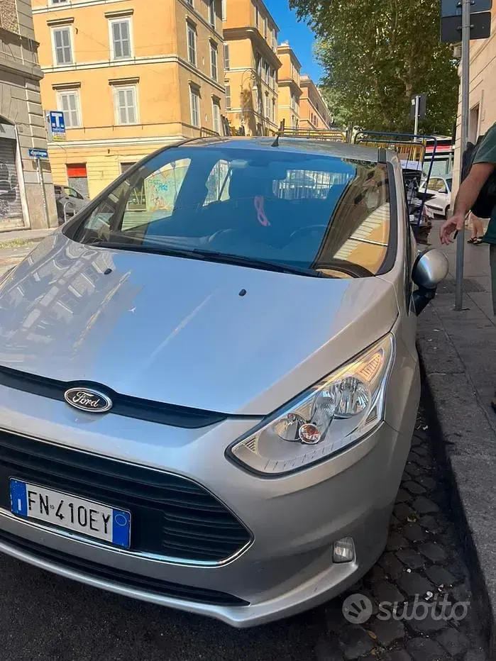 Usata Ford B-MAX 75 CV (55 kW) 2018 Grigio Monovolume