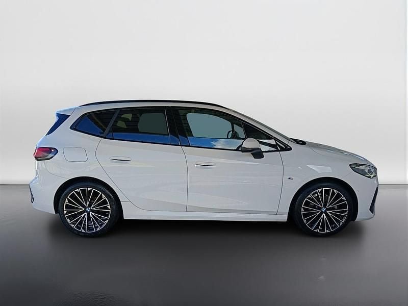 Usata BMW 218 Active Tourer M Sport 150 CV (110 kW) 2024 Alpinweiss iii pastello Monovolume