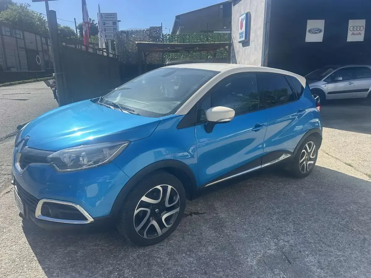 Usata Renault Captur 90 CV (66 kW) 2014 Blu/azzurro SUV