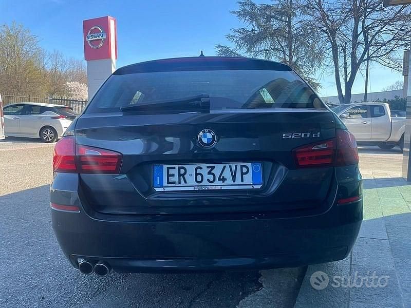 Usata BMW 520 Efficient Dynamics 184 CV (135 kW) 2013 Nero Station wagon
