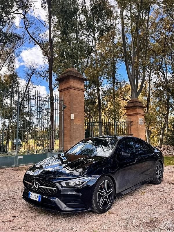 Nero Usata 2023 Mercedes CLA200 Premium Coupé | 29.900 € (Super prezzo) - Immagine 1/4