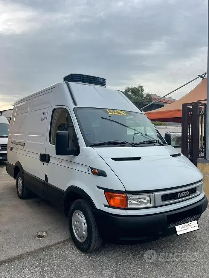 Usata Iveco Daily 146 CV (107 kW) 2008 Station wagon