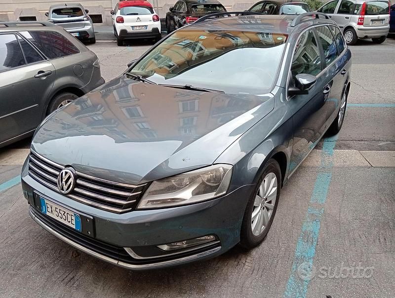 Usata VW Passat 101 CV (74 kW) 2014 Grigio Station wagon