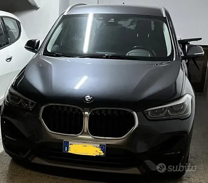 Usata BMW X1 150 CV (110 kW) 2019 Grigio SUV