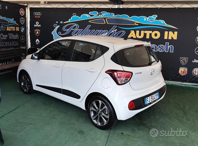 Usata Hyundai i10 Style 66 CV (48 kW) 2017 Bianco Utilitaria