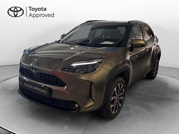 Grigio Usata 2023 Toyota Yaris Hybrid Trend SUV | 22.950 € (Buon prezzo) - Immagine 1/3