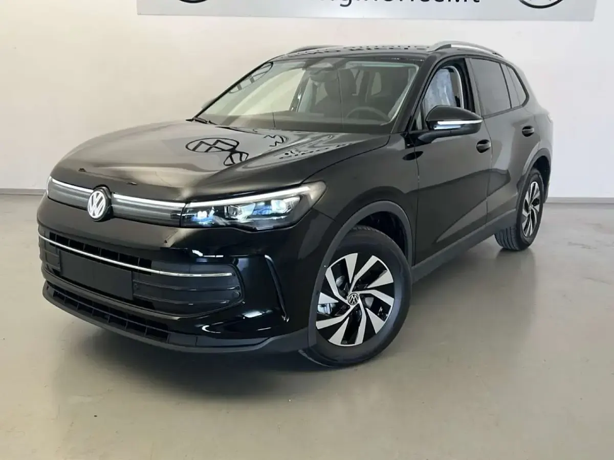 Neu VW Tiguan Edition 150 PS (110 kW) 2026 Schwarz SUV