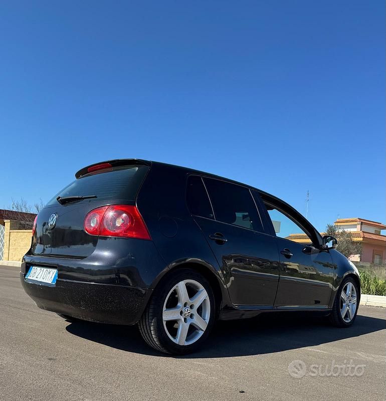 Usata VW Golf V 105 CV (77 kW) 2008 Nero Berlina