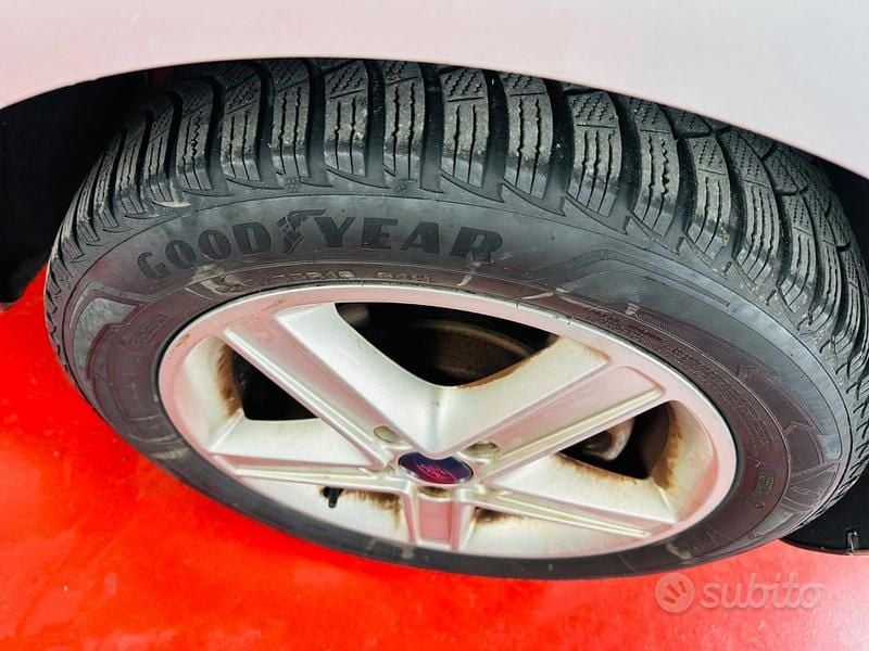 Usata Ford C-MAX Ghia 90 CV (66 kW) 2006 Grigio Monovolume