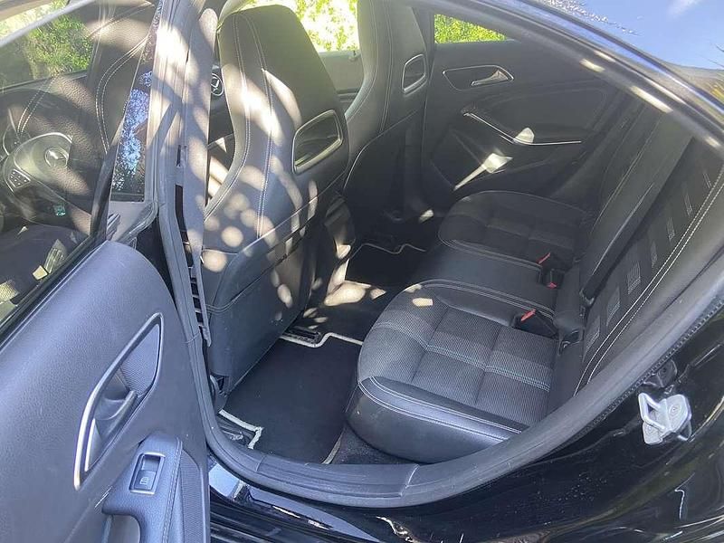 Usata Mercedes CLA200 136 CV (100 kW) 2017 Nero Berlina