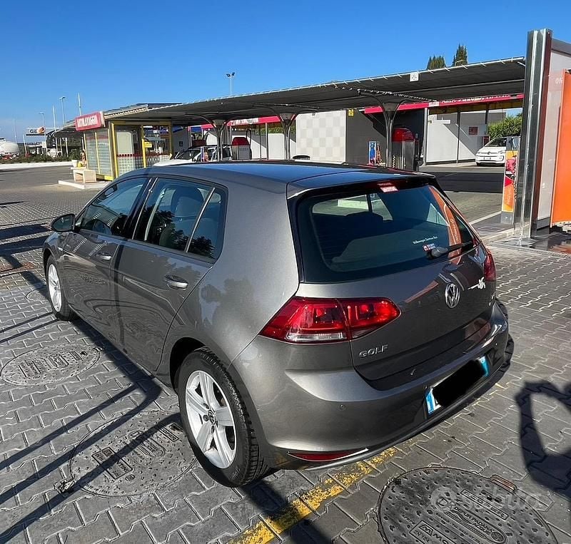 Usata VW Golf VII 110 CV (80 kW) 2014 Grigio Utilitaria