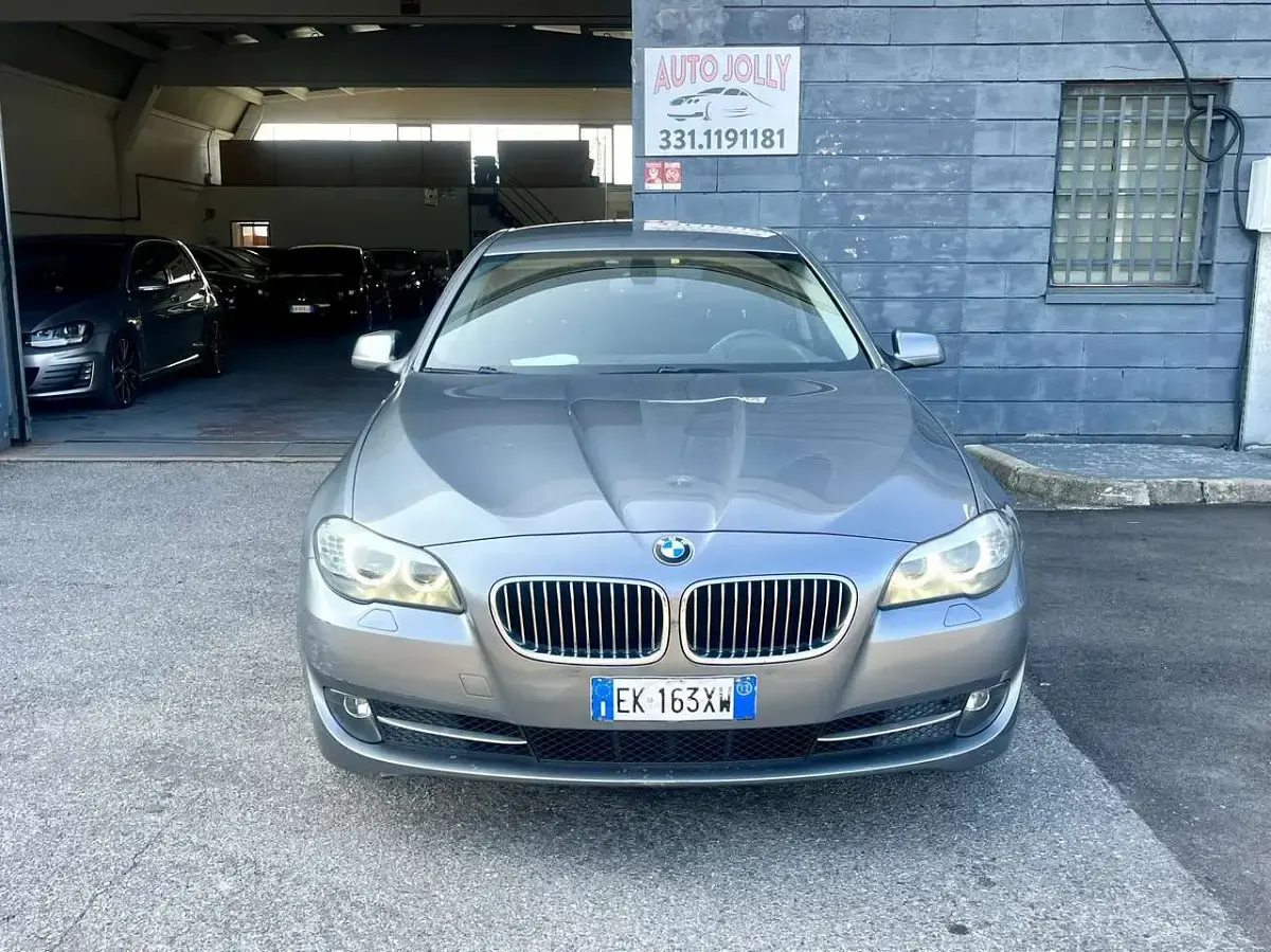 Usata BMW 520 184 CV (135 kW) 2012 Grigio Berlina
