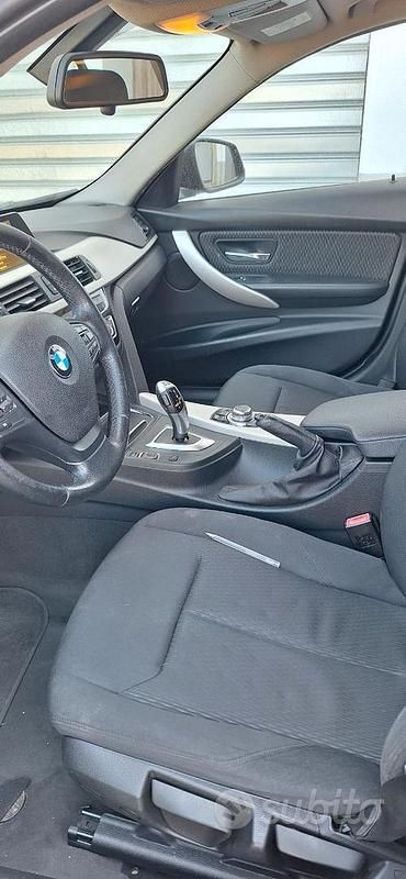 Usata BMW 318 Advantage 150 CV (110 kW) 2017 Nero Station wagon