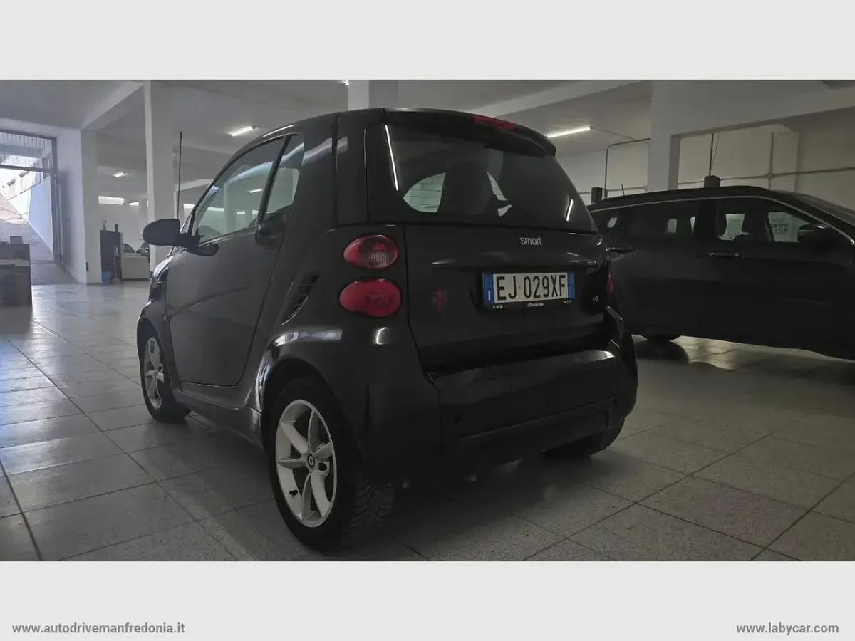 Usata Smart ForTwo Coupé Passion 54 CV (39 kW) 2011 Nero Coupé