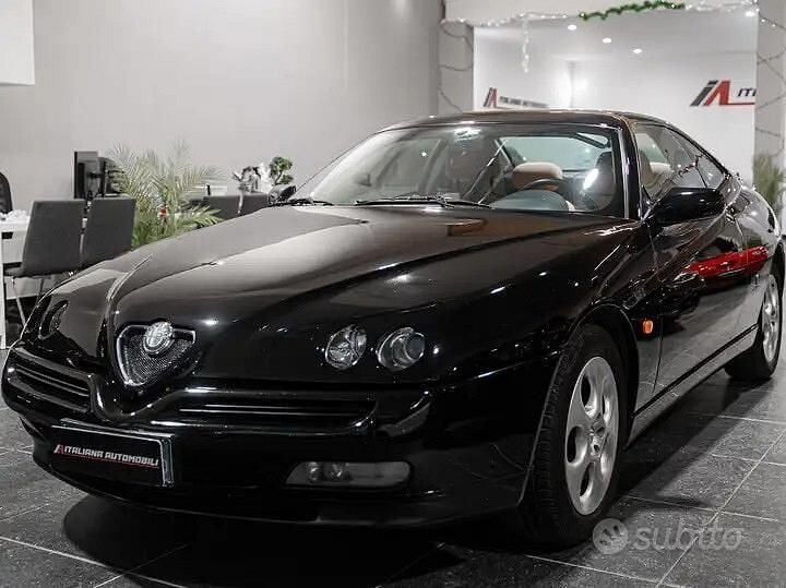 Usata Alfa Romeo GTV 150 CV (110 kW) 2002 Nero Coupé