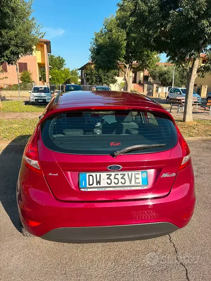 Usata Ford Fiesta 82 CV (60 kW) 2009 Berlina