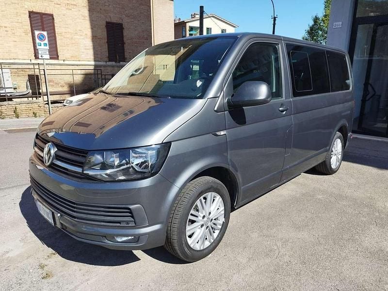Grigio Usata 2016 VW Multivan Generation Six Furgone | 27.500 € (Buon prezzo) - Immagine 1/4
