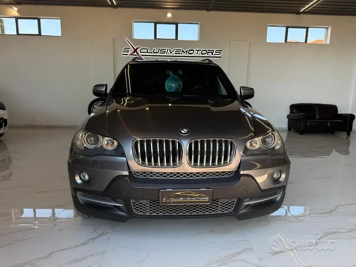 Usata BMW X5 Comfort Edition 235 CV (172 kW) 2008 Grigio SUV