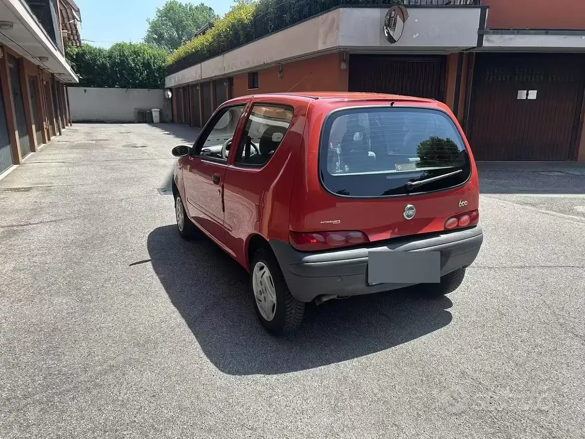 Usata Fiat 600 54 CV (39 kW) 2006 Rosso Utilitaria