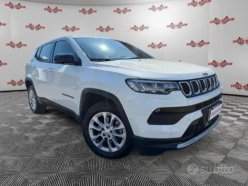 Usata Jeep Compass Altitude 131 CV (96 kW) 2024 Bianco SUV