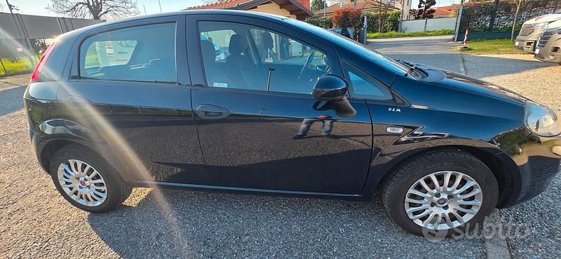 Usata Fiat Grande Punto 65 CV (47 kW) 2017 Utilitaria