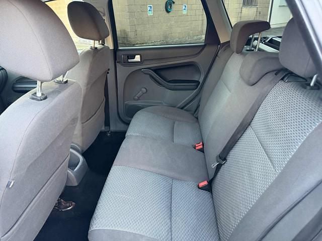Usata Ford Focus S 110 CV (80 kW) 2007 Grigio Station wagon