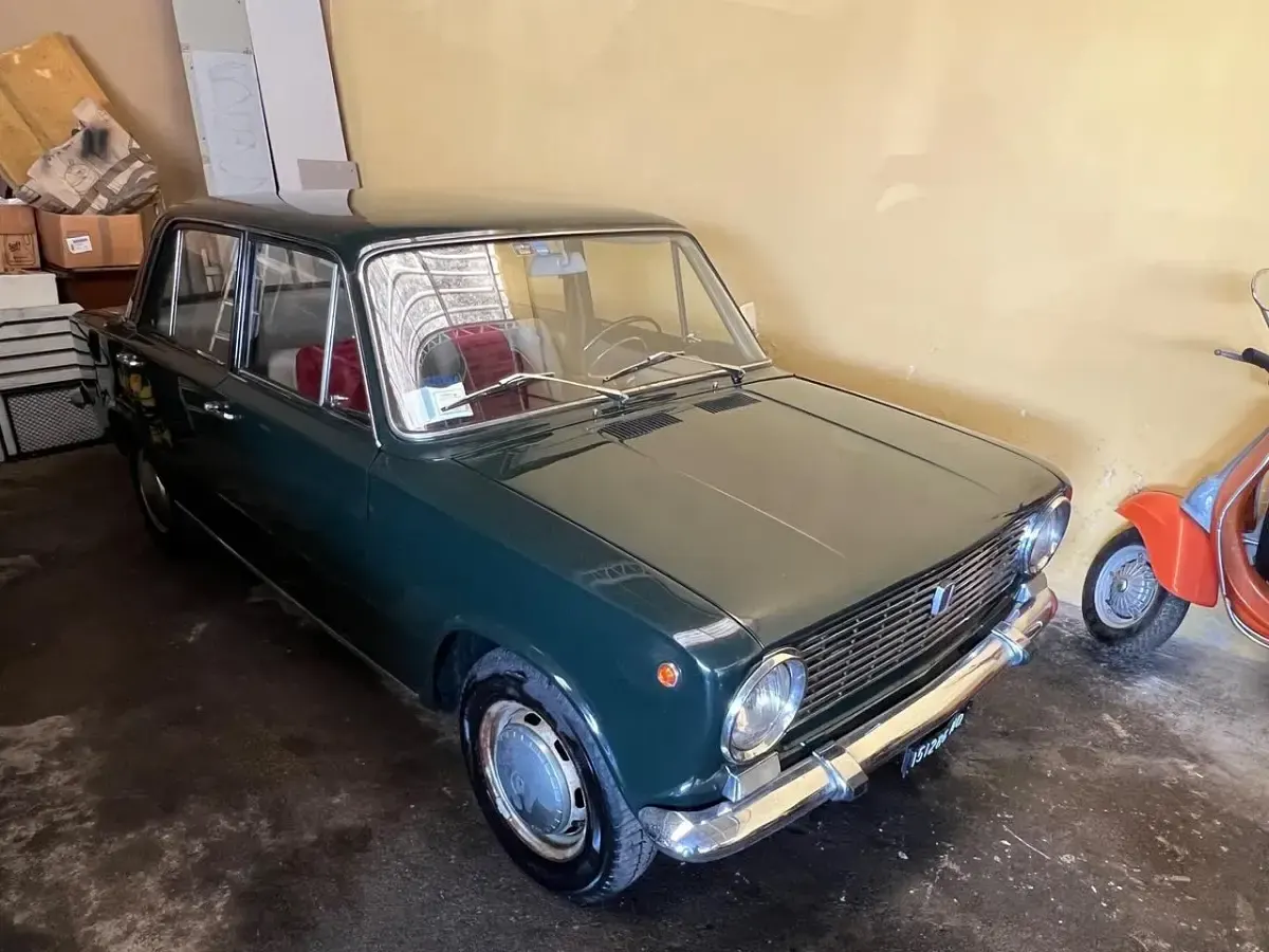 Usata Fiat 124 39 CV (28 kW) 1977 Grigio Cabrio