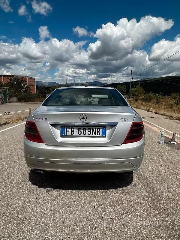 Usata Mercedes C220 2007 Grigio Berlina