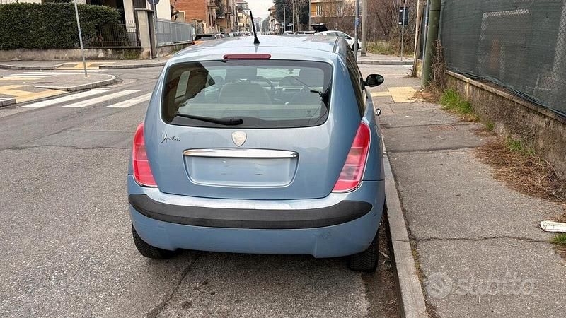 Usata Lancia Ypsilon 2006 Utilitaria
