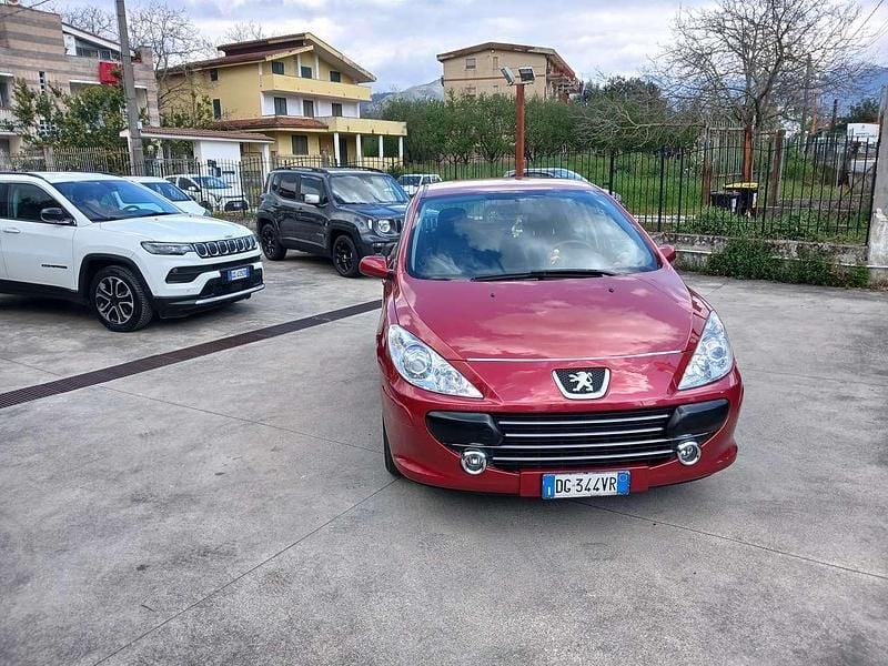 Usata Peugeot 307 90 CV (66 kW) 2007 Bordeaux Berlina