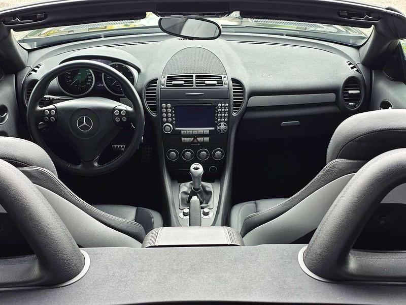 Usata Mercedes SLK200 163 CV (119 kW) 2005 Nero Cabrio