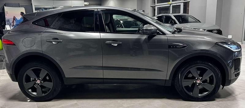 Usata Jaguar E-Pace R-Dynamic 150 CV (110 kW) 2019 Grigio SUV